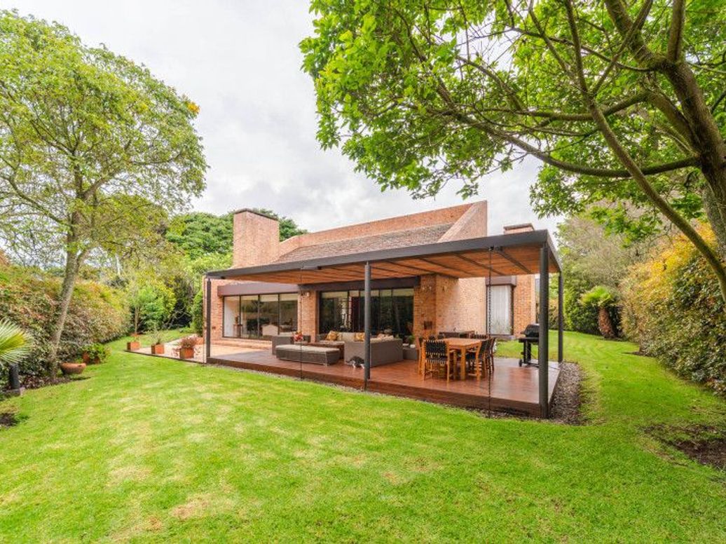 Casa de 3 alcobas en venta en Casa Blanca, Bogotá, 361 m² · foto 4 de 20