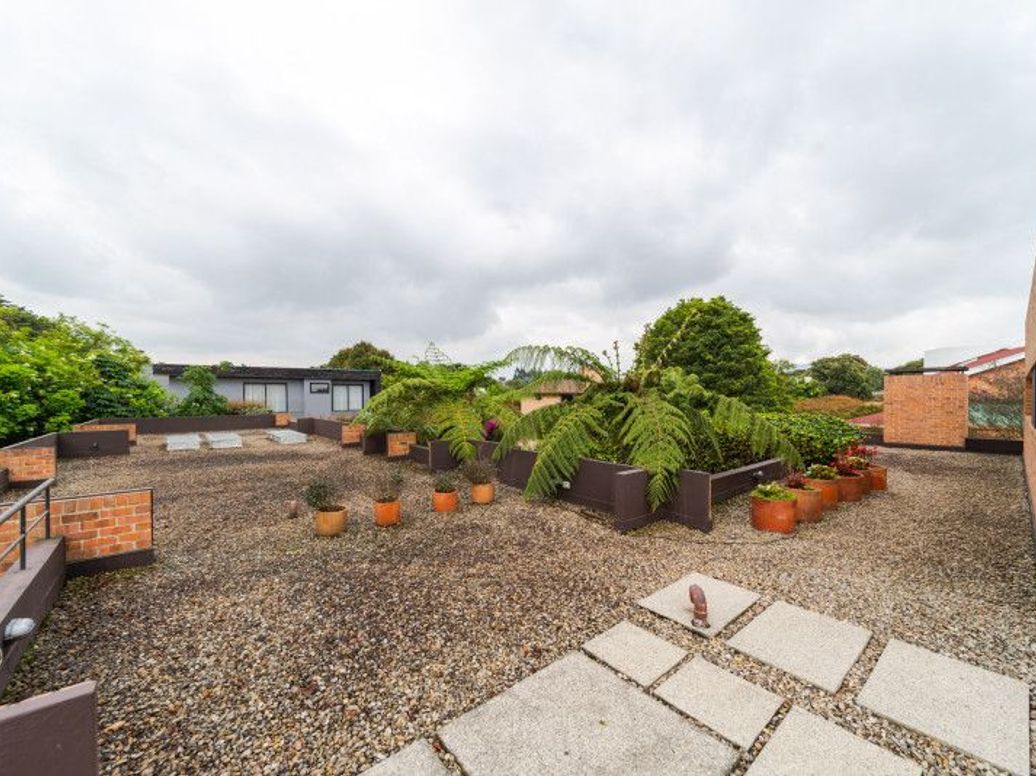 Casa de 3 alcobas en venta en Casa Blanca, Bogotá, 361 m² · foto 13 de 20