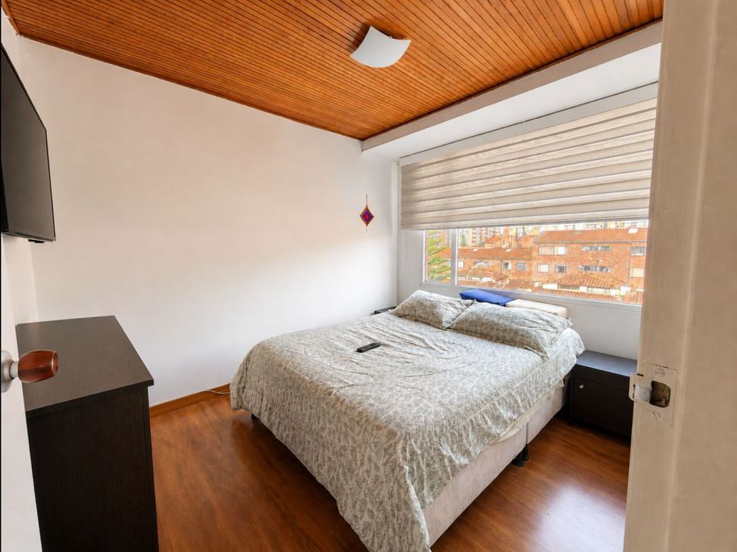 Apartamento de 3 alcobas en venta en Cedritos, Bogotá, 75 m² · foto 7 de 12