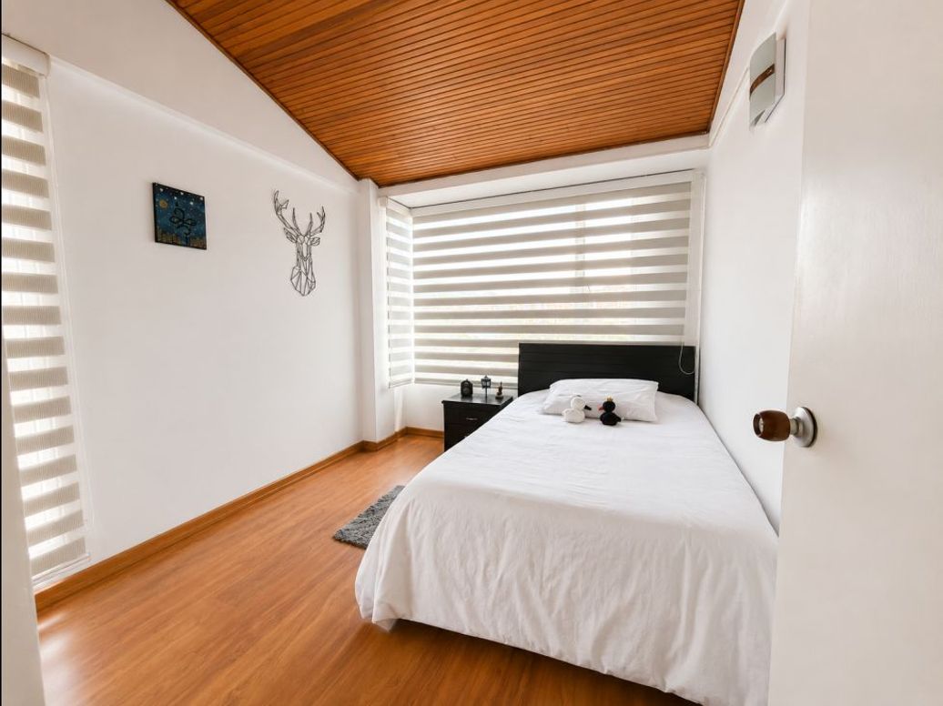 Apartamento de 3 alcobas en venta en Cedritos, Bogotá, 75 m² · foto 10 de 12