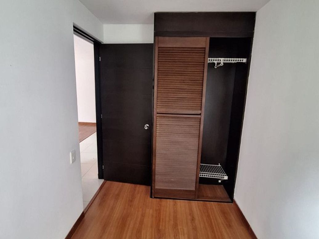 Apartamento de 1 alcoba en venta en La Carolina, Bogotá, 42 m² · foto 6 de 12