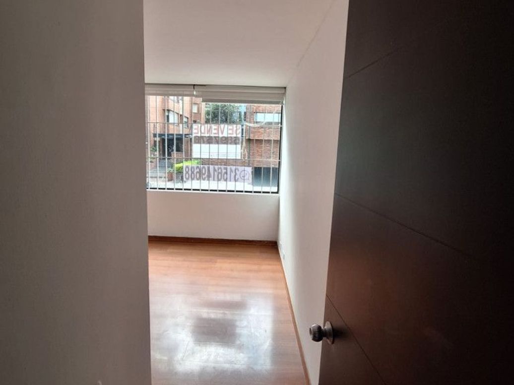 Apartamento de 1 alcoba en venta en La Carolina, Bogotá, 42 m² · foto 5 de 12