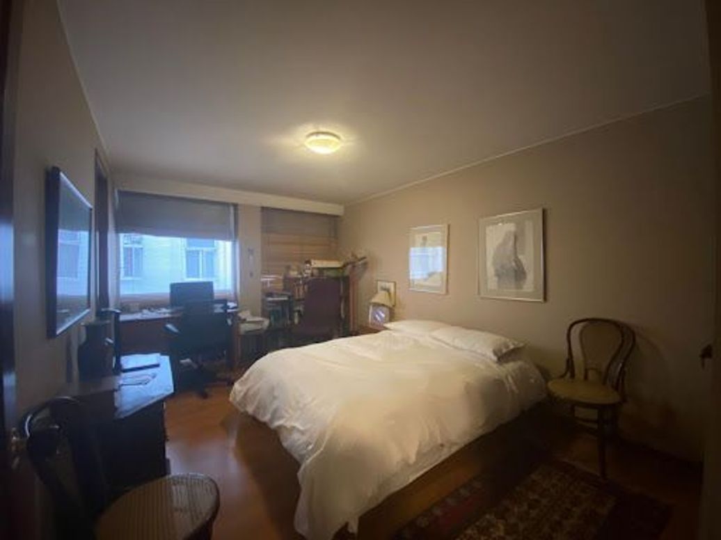 Apartamento de 3 alcobas en venta en Chico, Bogotá, 209 m² · foto 12 de 17