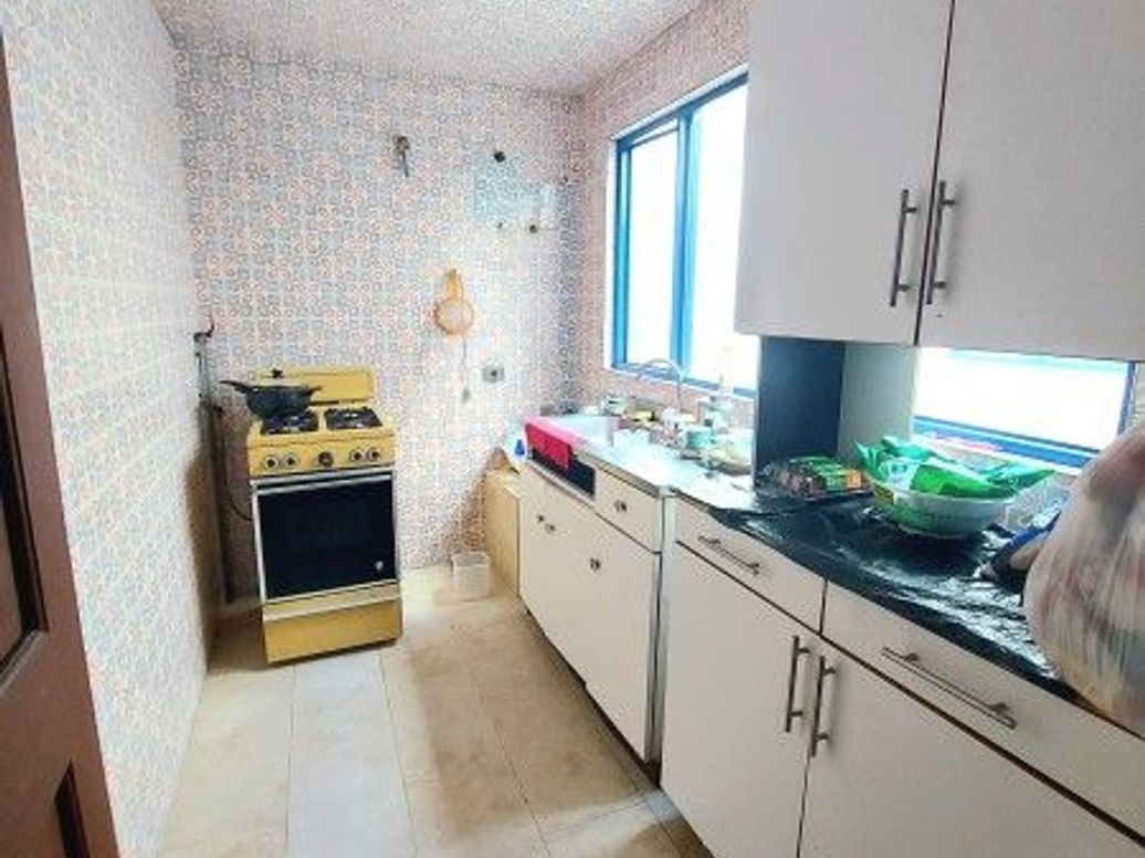 Casa de 7 alcobas en venta en Las Américas, Bogotá, 328 m² · foto 8 de 16