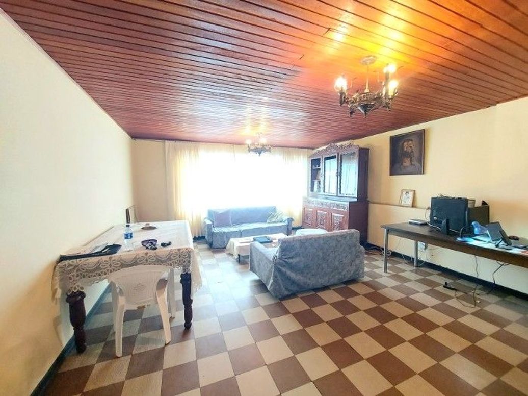 Casa de 7 alcobas en venta en Las Américas, Bogotá, 328 m² · foto 2 de 16