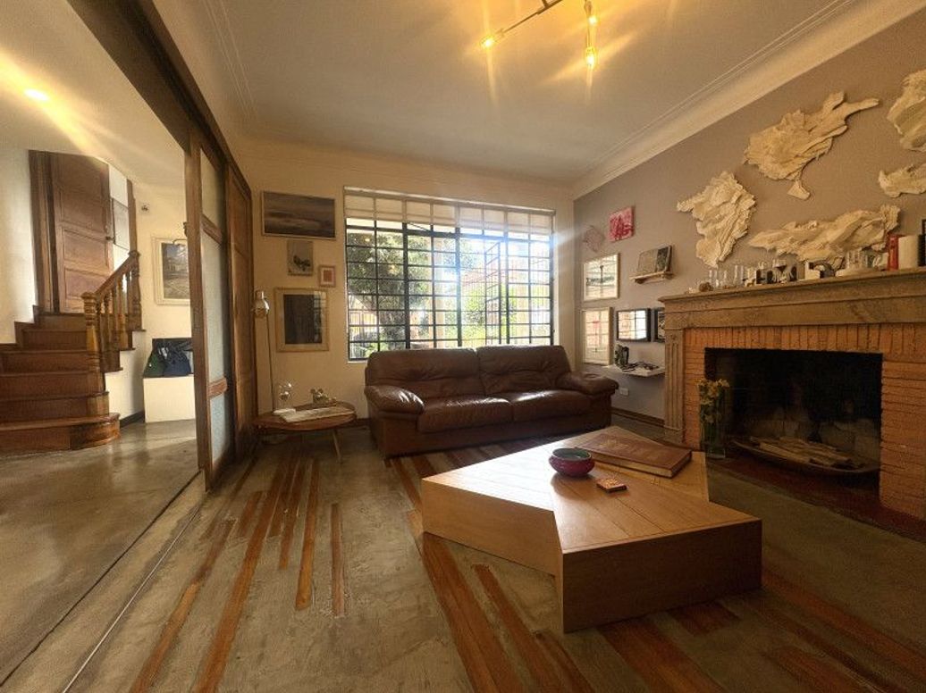 Casa de 3 alcobas en venta en Quinta Camacho, Bogotá, 282 m² · foto 3 de 20