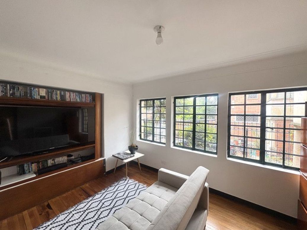 Casa de 3 alcobas en venta en Quinta Camacho, Bogotá, 282 m² · foto 14 de 20