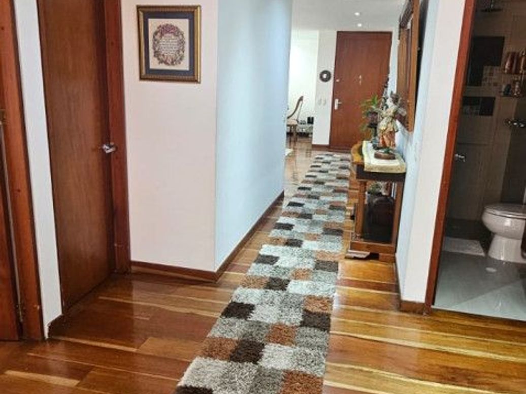 Apartamento de 3 alcobas en venta en San Patricio, Bogotá, 154 m² · foto 3 de 16