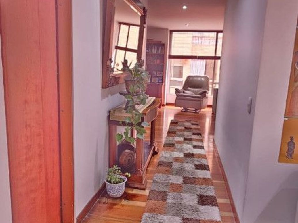 Apartamento de 3 alcobas en venta en San Patricio, Bogotá, 154 m² · foto 8 de 16