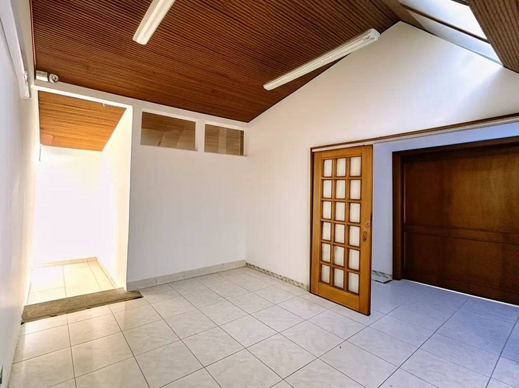 Casa de 4 alcobas en arriendo en Mónaco, Bogotá, 253 m² · foto 3 de 19