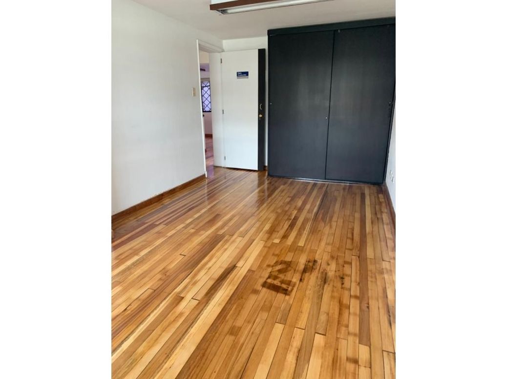 Casa de 5 alcobas en venta en La Castellana, Bogotá, 237 m² · foto 7 de 17