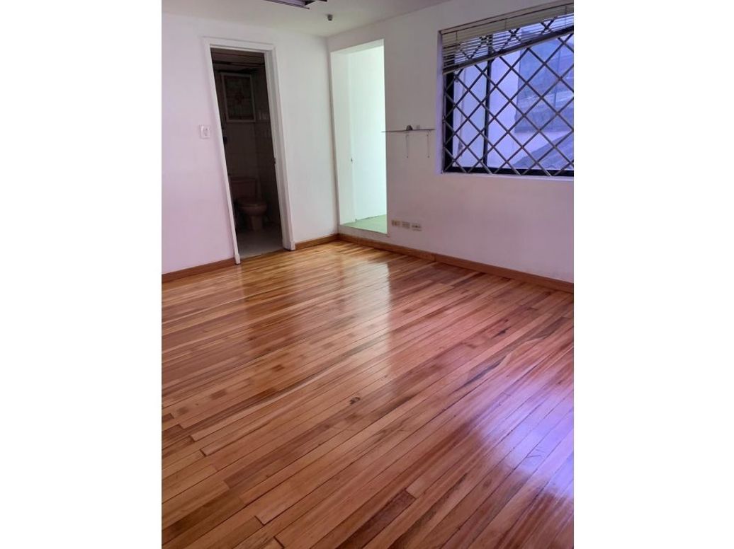 Casa de 5 alcobas en venta en La Castellana, Bogotá, 237 m² · foto 6 de 17