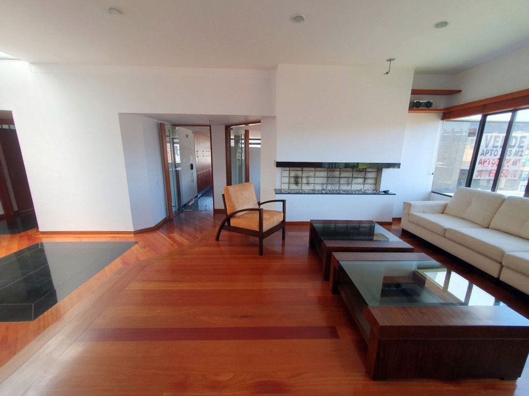 Apartamento de 3 alcobas en arriendo en Puente Largo, Bogotá, 334 m² · foto 3 de 20