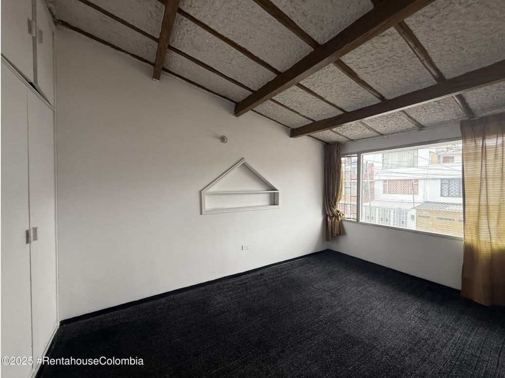 Casa de 6 alcobas en venta en Spring, Bogotá, 230 m² · foto 10 de 20