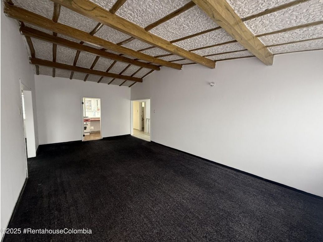 Casa de 6 alcobas en venta en Spring, Bogotá, 230 m² · foto 7 de 20