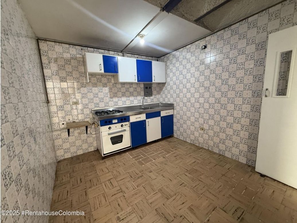 Casa de 6 alcobas en venta en Spring, Bogotá, 230 m² · foto 17 de 20