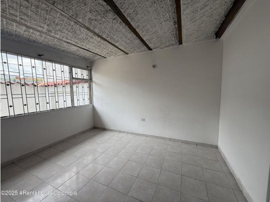 Casa de 6 alcobas en venta en Spring, Bogotá, 230 m² · foto 14 de 20