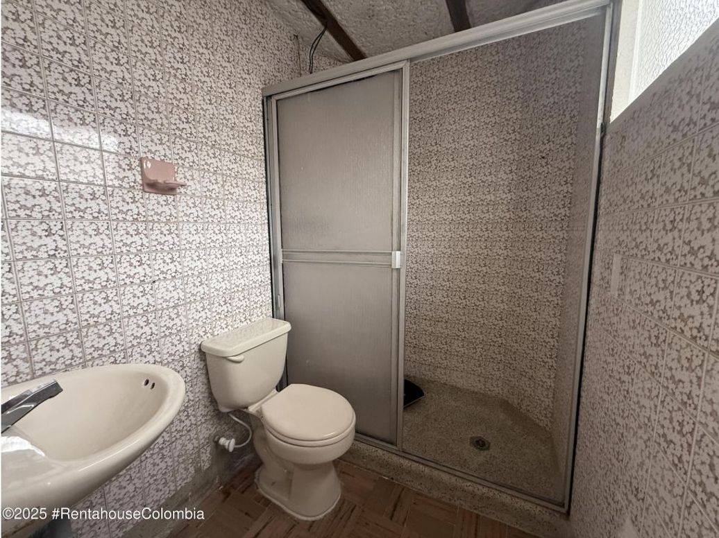 Casa de 6 alcobas en venta en Spring, Bogotá, 230 m² · foto 16 de 20