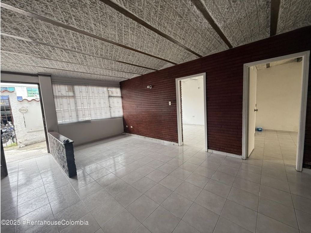 Casa de 6 alcobas en venta en Spring, Bogotá, 230 m² · foto 13 de 20