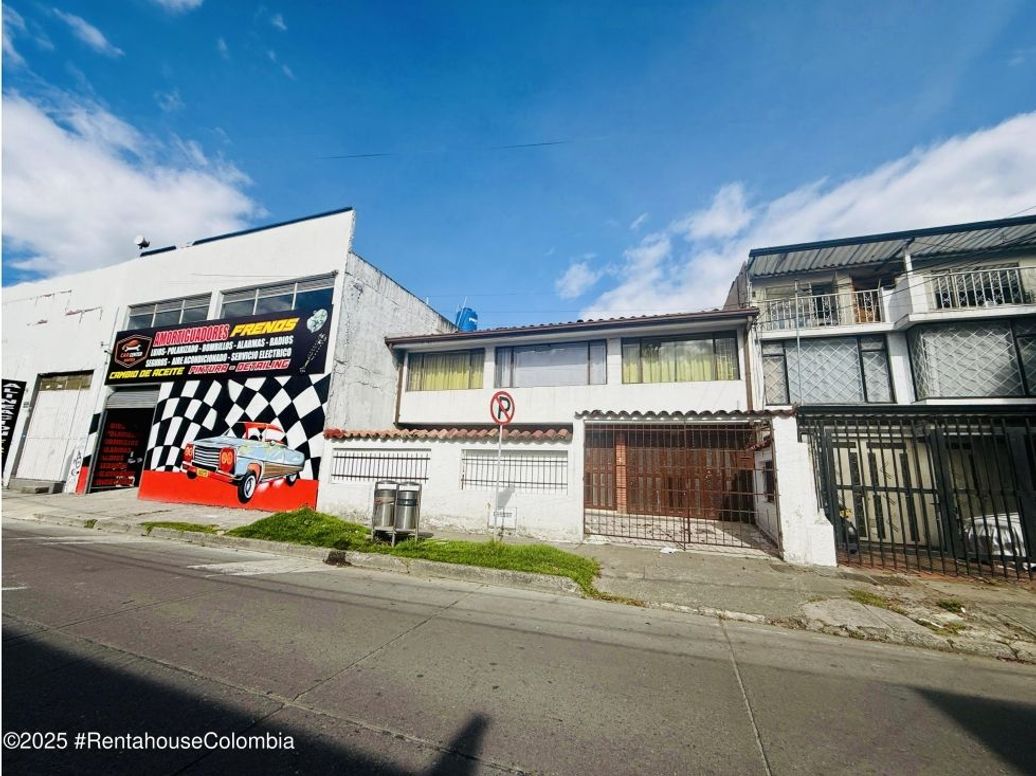 Casa de 6 alcobas en venta en Spring, Bogotá, 230 m² · foto 20 de 20