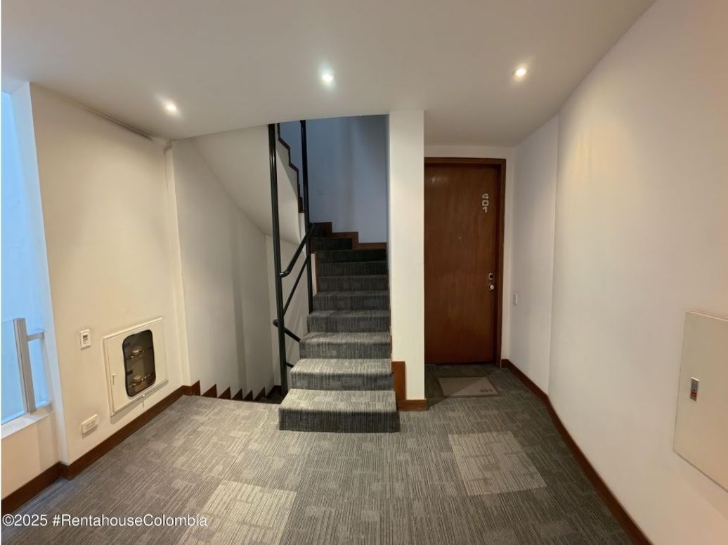 Apartamento de 5 alcobas en venta en Niza, Bogotá, 238 m² · foto 2 de 20