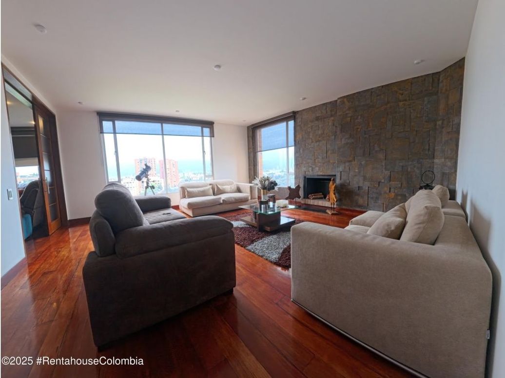 Apartamento de 5 alcobas en venta en Niza, Bogotá, 238 m² · foto 12 de 20