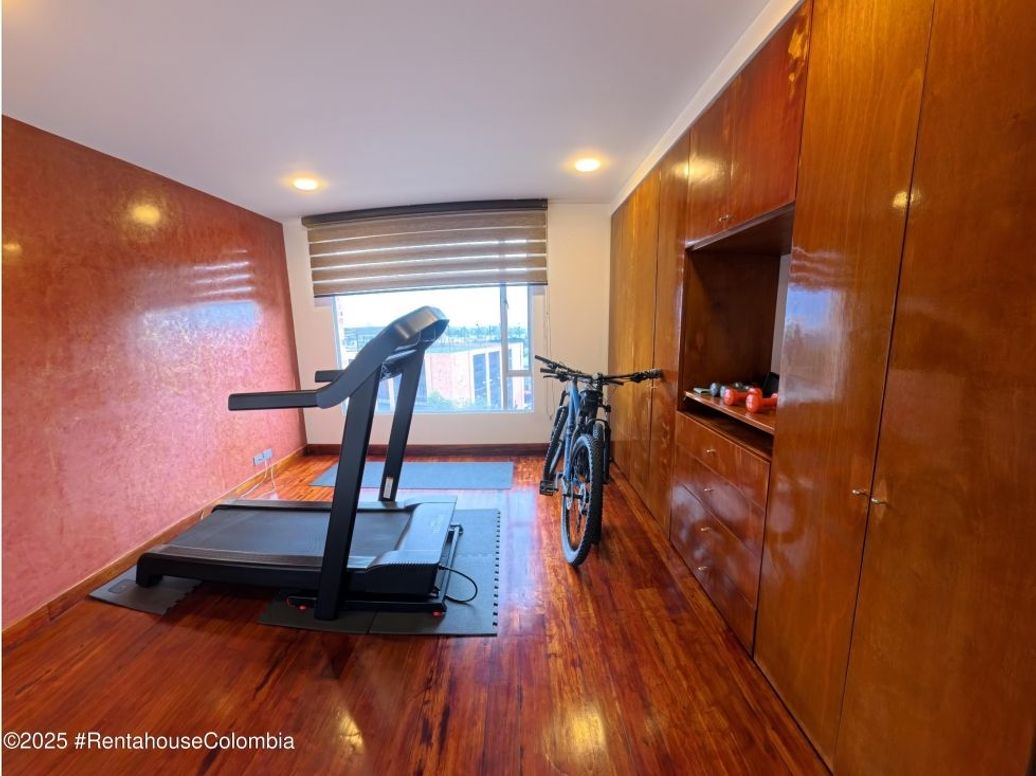 Apartamento de 5 alcobas en venta en Niza, Bogotá, 238 m² · foto 6 de 20