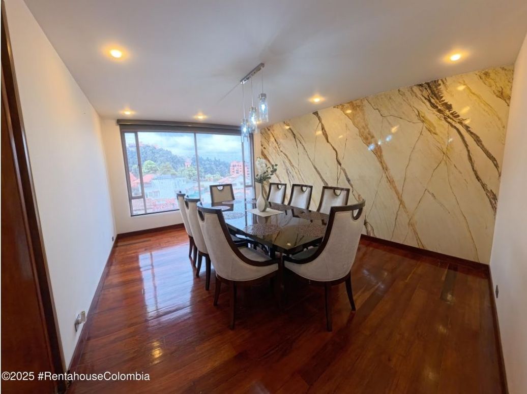 Apartamento de 5 alcobas en venta en Niza, Bogotá, 238 m² · foto 18 de 20