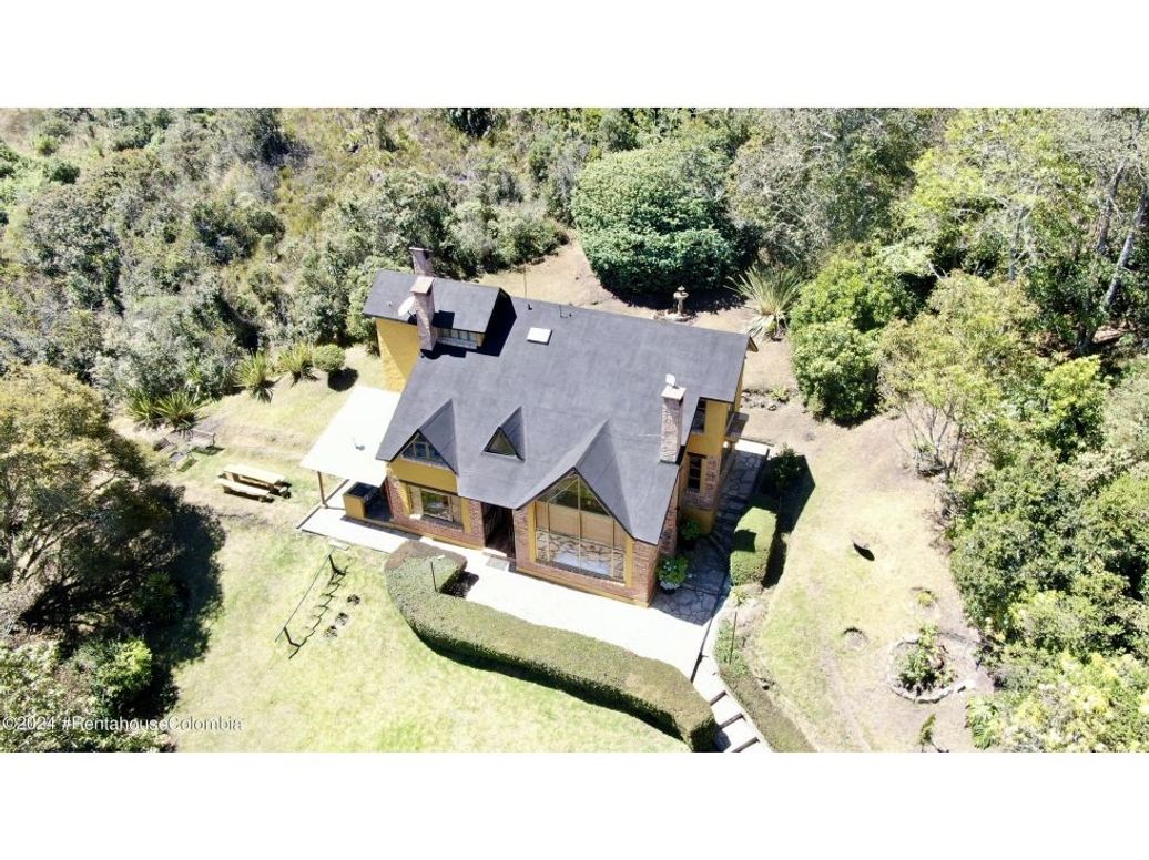 Casa de 3 alcobas en venta en Vereda El Verjon Bajo, Bogotá, 200 m² · foto 5 de 20