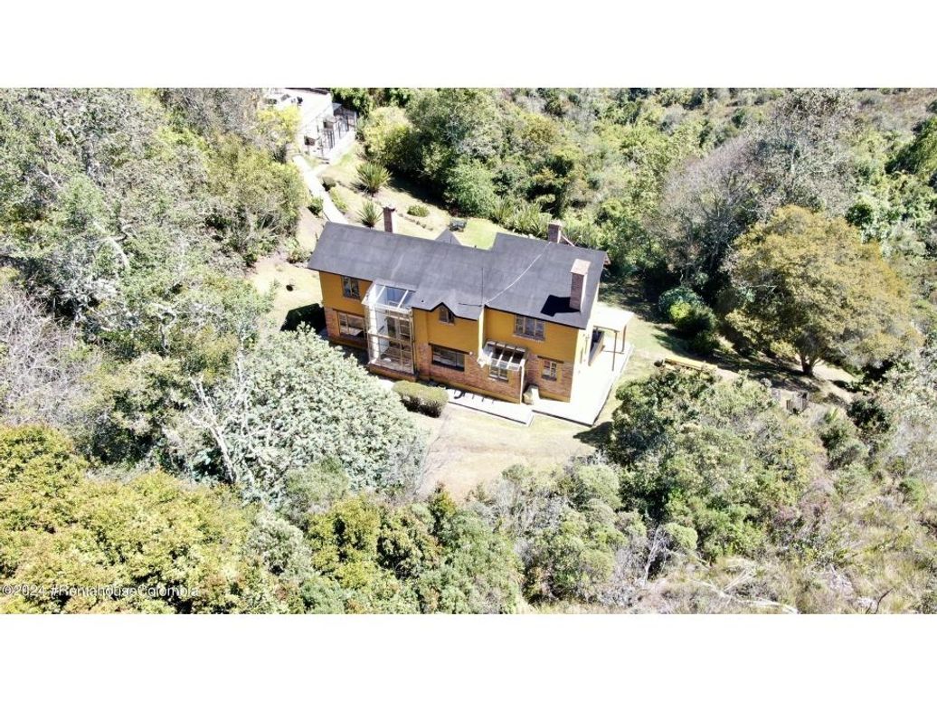 Casa de 3 alcobas en venta en Vereda El Verjon Bajo, Bogotá, 200 m² · foto 4 de 20