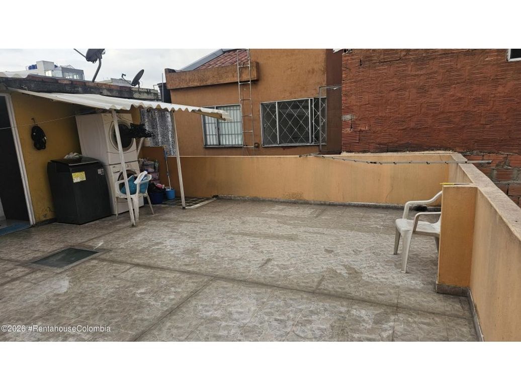 Casa de 7 alcobas en venta en Spring, Bogotá, 145 m² · foto 9 de 20