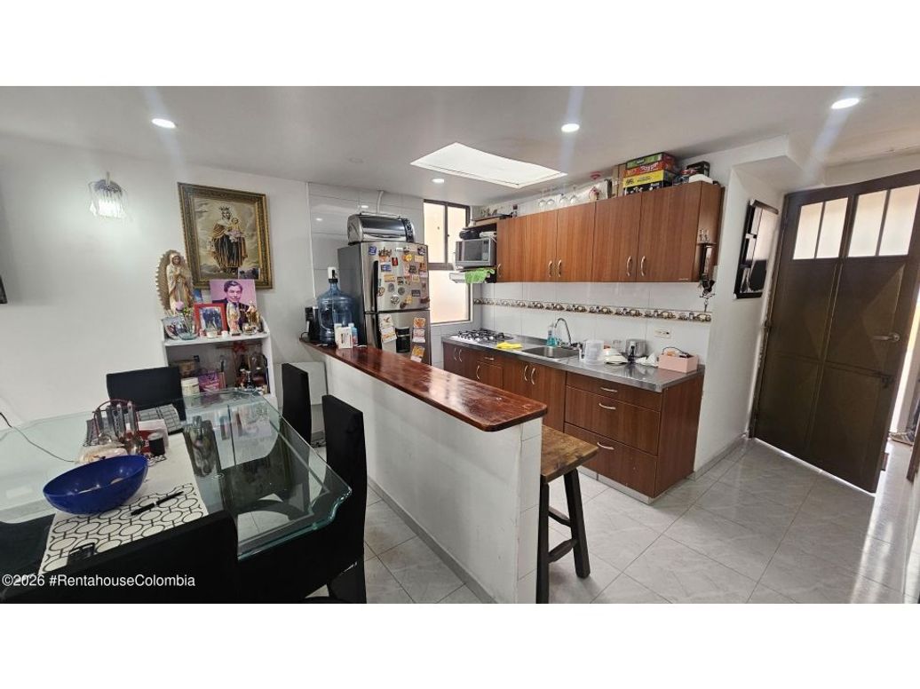 Casa de 7 alcobas en venta en Spring, Bogotá, 145 m² · foto 3 de 20