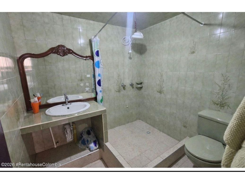 Casa de 7 alcobas en venta en Spring, Bogotá, 145 m² · foto 6 de 20