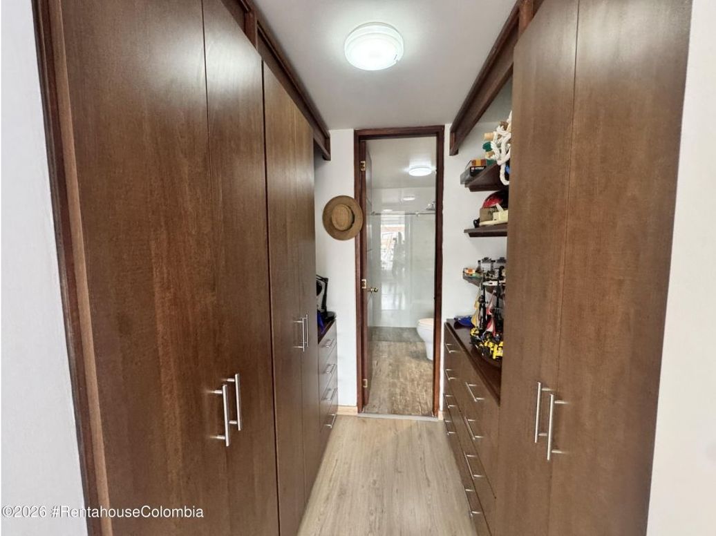 Apartamento de 4 alcobas en venta en Santa Paula, Bogotá, 187 m² · foto 15 de 20