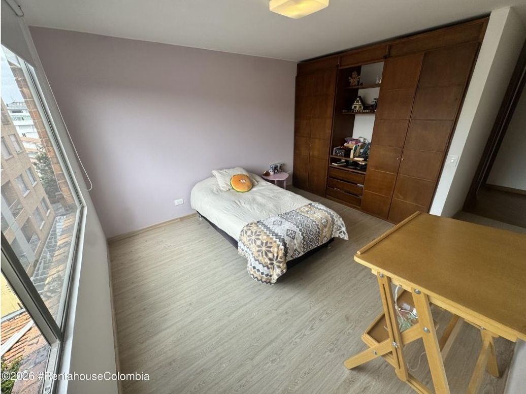 Apartamento de 4 alcobas en venta en Santa Paula, Bogotá, 187 m² · foto 17 de 20