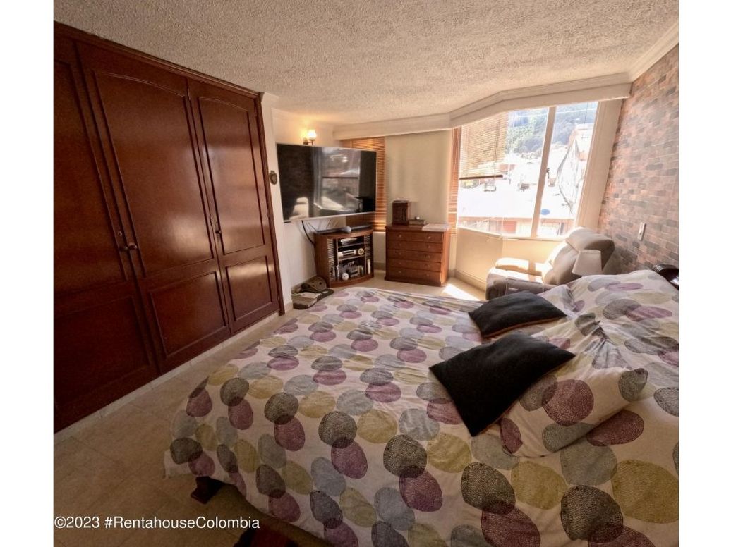 Apartamento de 5 alcobas en venta en Cedro Golf, Bogotá, 207 m² · foto 12 de 20