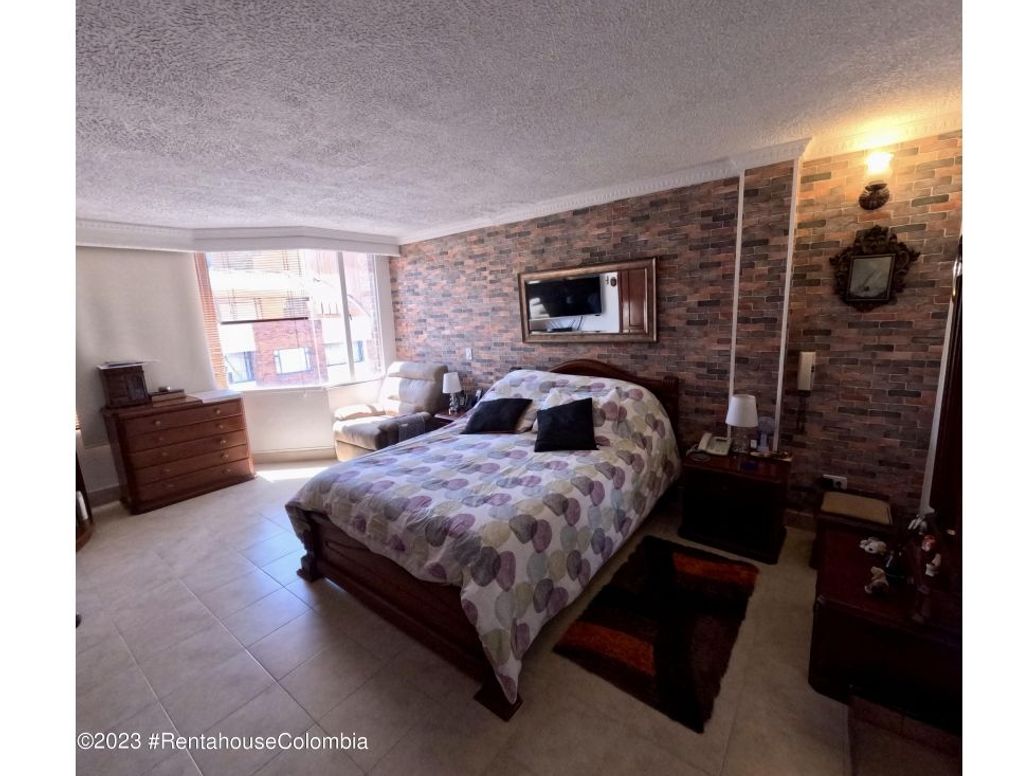 Apartamento de 5 alcobas en venta en Cedro Golf, Bogotá, 207 m² · foto 11 de 20
