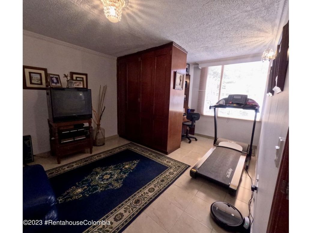 Apartamento de 5 alcobas en venta en Cedro Golf, Bogotá, 207 m² · foto 15 de 20
