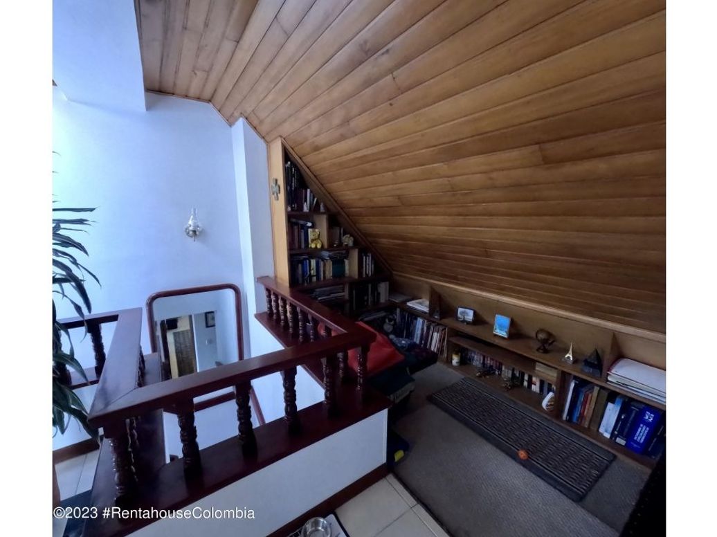 Apartamento de 5 alcobas en venta en Cedro Golf, Bogotá, 207 m² · foto 19 de 20
