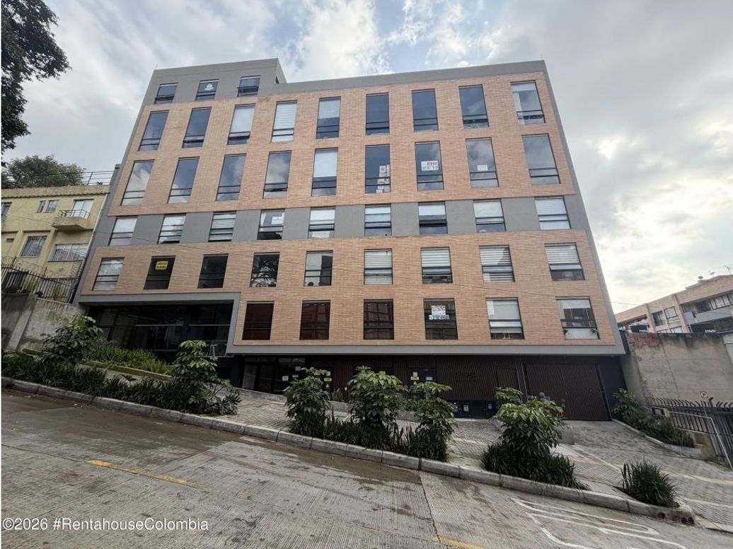 Apartamento de 1 alcoba en venta en Pardo Rubio, Bogotá, 19 m² · foto 2 de 20