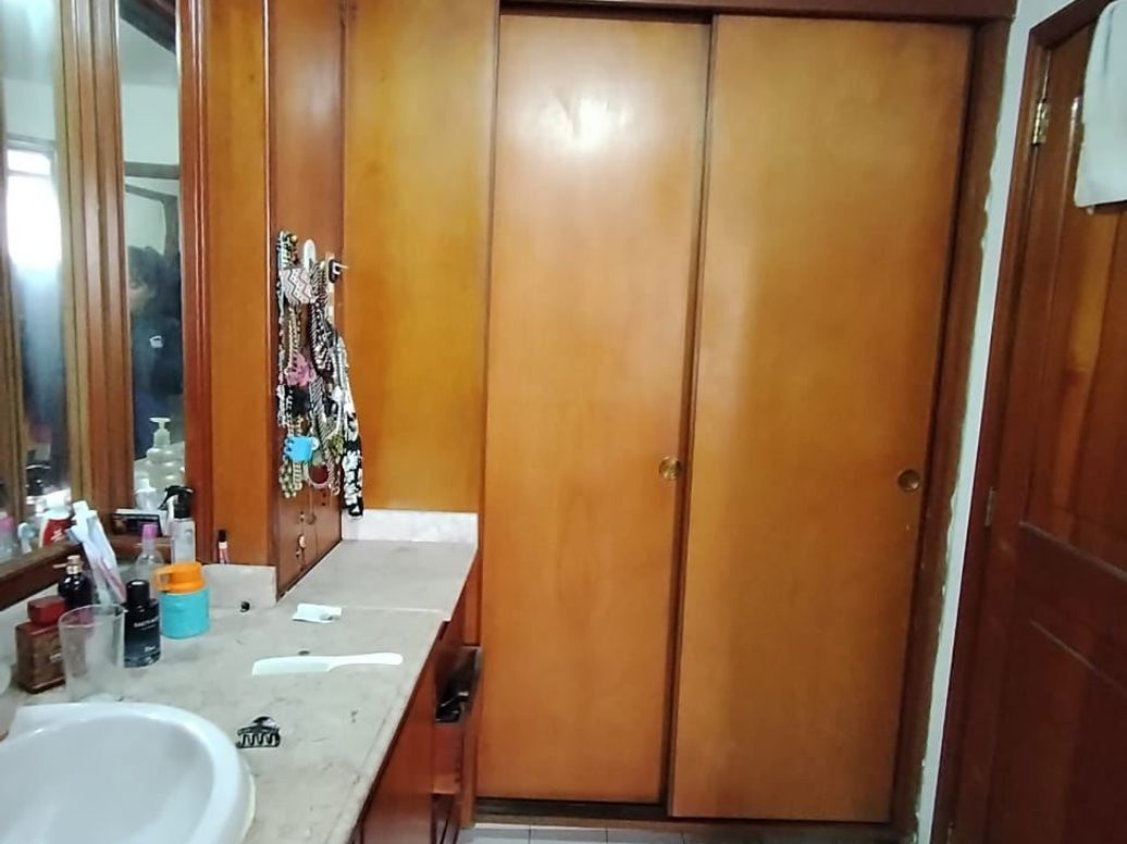 Casa de 5 alcobas en venta en El Guadual, Bogotá, 319 m² · foto 17 de 20