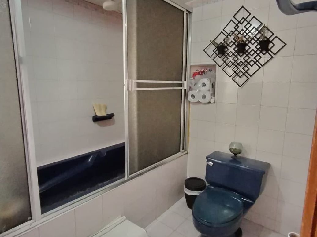 Casa de 5 alcobas en venta en El Guadual, Bogotá, 319 m² · foto 18 de 20