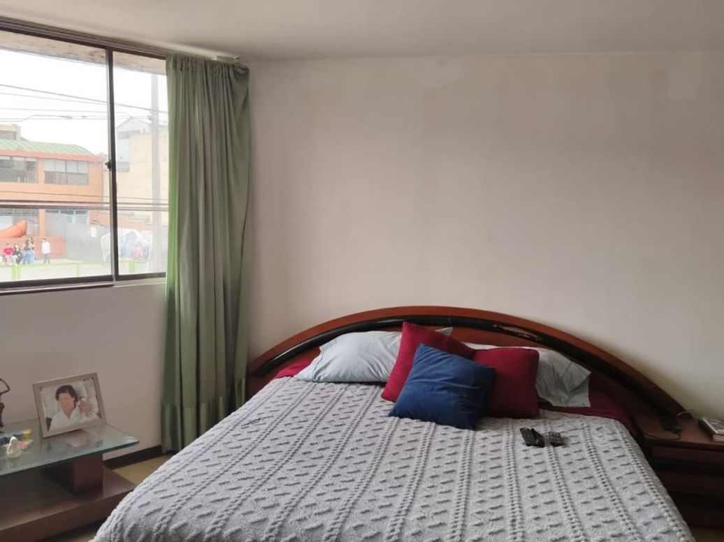 Casa de 5 alcobas en venta en El Guadual, Bogotá, 319 m² · foto 9 de 20