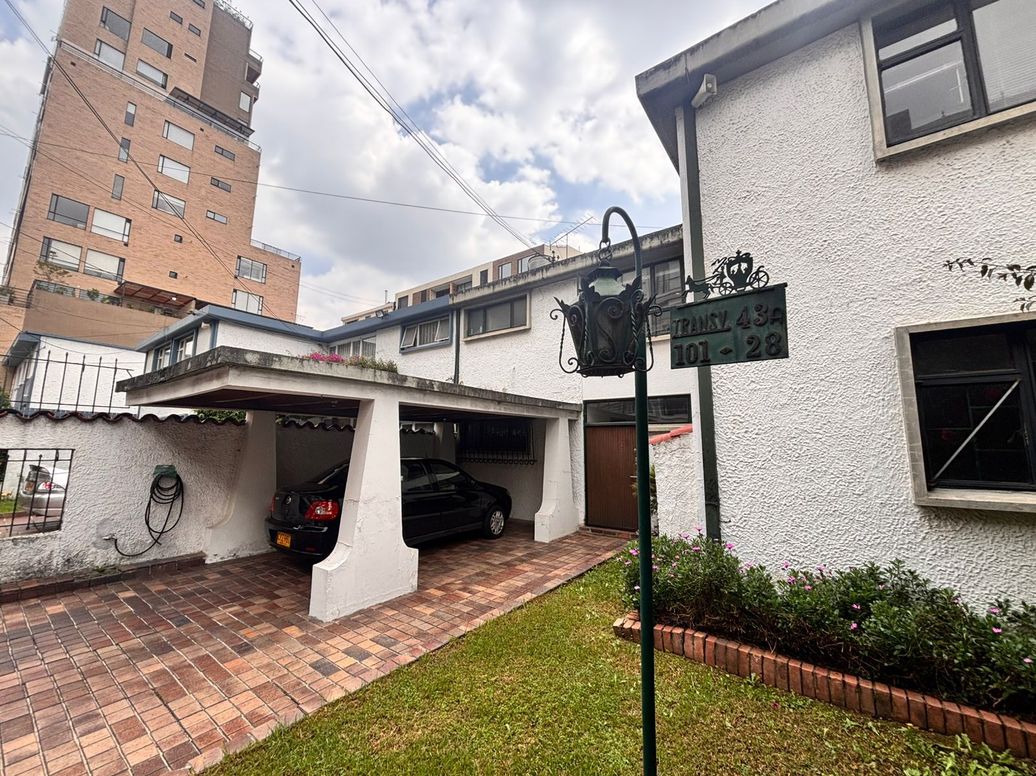 Casa de 5 alcobas en venta en Andes Norte, Bogotá, 150 m² · foto 8 de 16