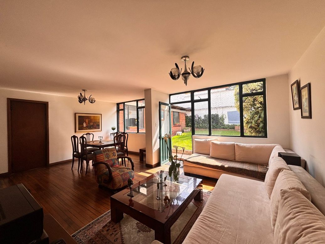 Casa de 5 alcobas en venta en Andes Norte, Bogotá, 150 m² · foto 10 de 16