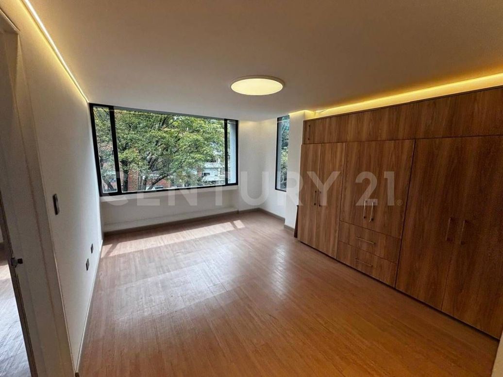Apartaestudio en venta en Chicó Norte, Bogotá, 46 m² · foto 5 de 9