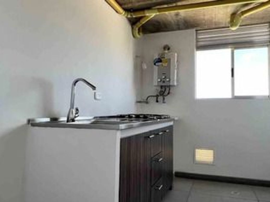 Apartamento de 2 alcobas en venta en Suba Centro, Bogotá, 41 m² · foto 4 de 12