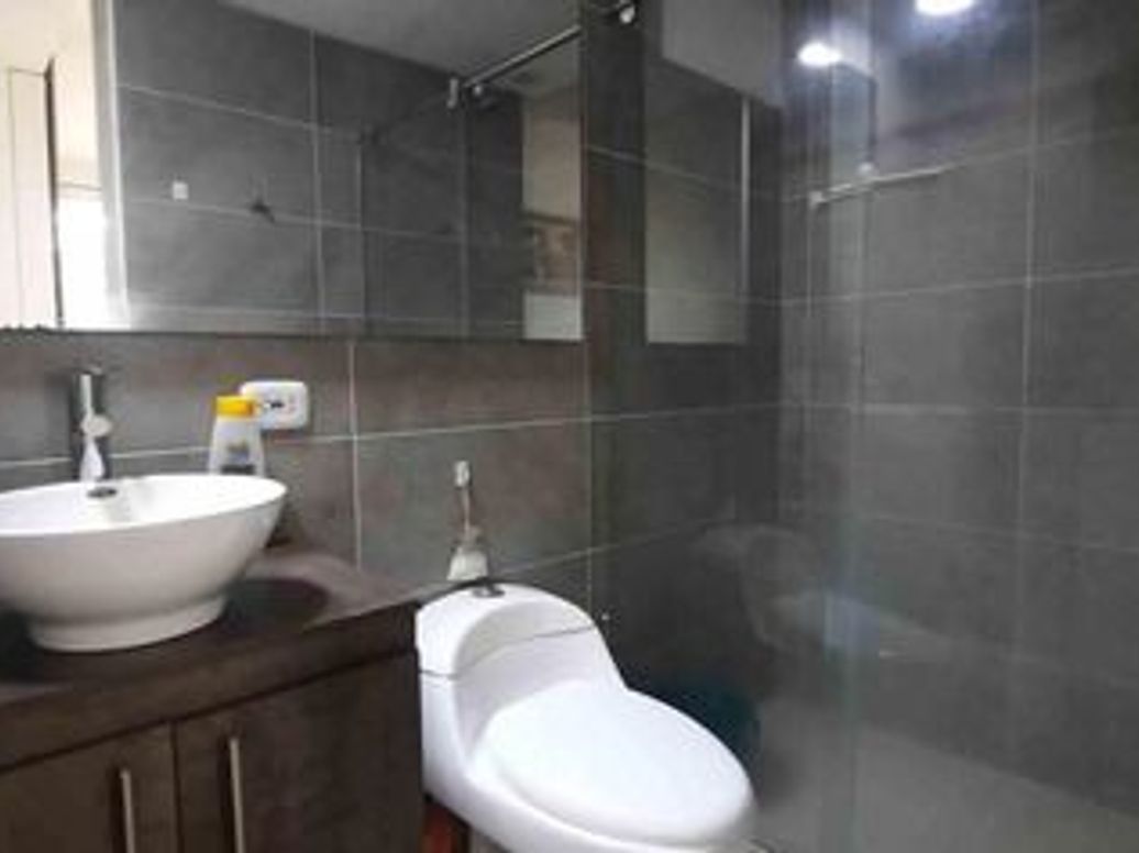 Apartamento de 3 alcobas en venta en Santa María Del Lago, Bogotá, 87 m² · foto 11 de 12