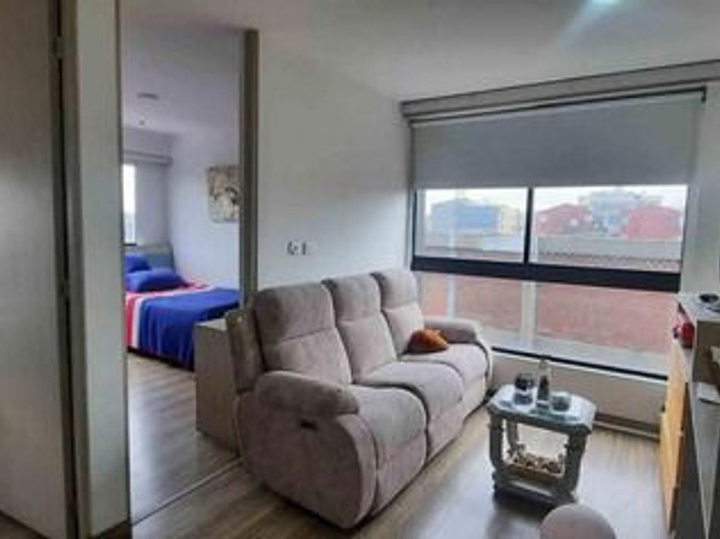 Apartamento de 3 alcobas en venta en Santa María Del Lago, Bogotá, 87 m² · foto 3 de 12