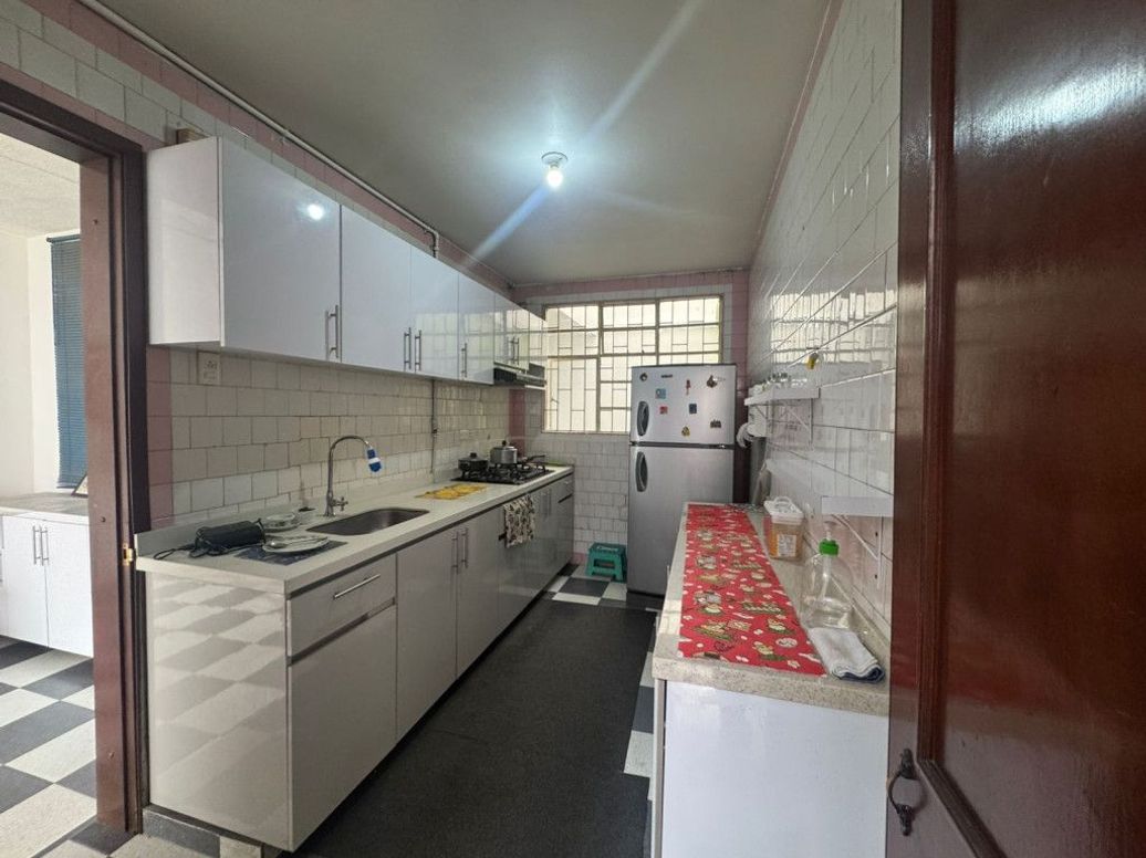 Casa de 5 alcobas en venta en Ciudad Jardín Sur, Bogotá, 139 m² · foto 7 de 18